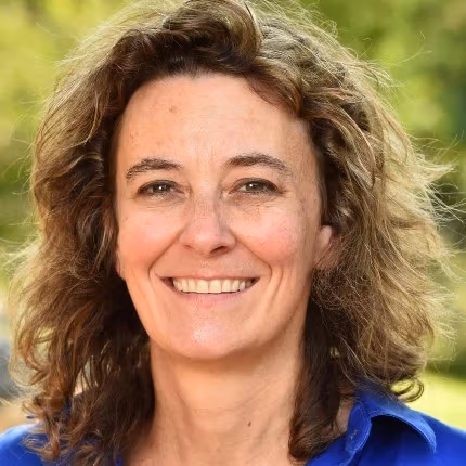 Portrait of Joan Hilty in greenspace