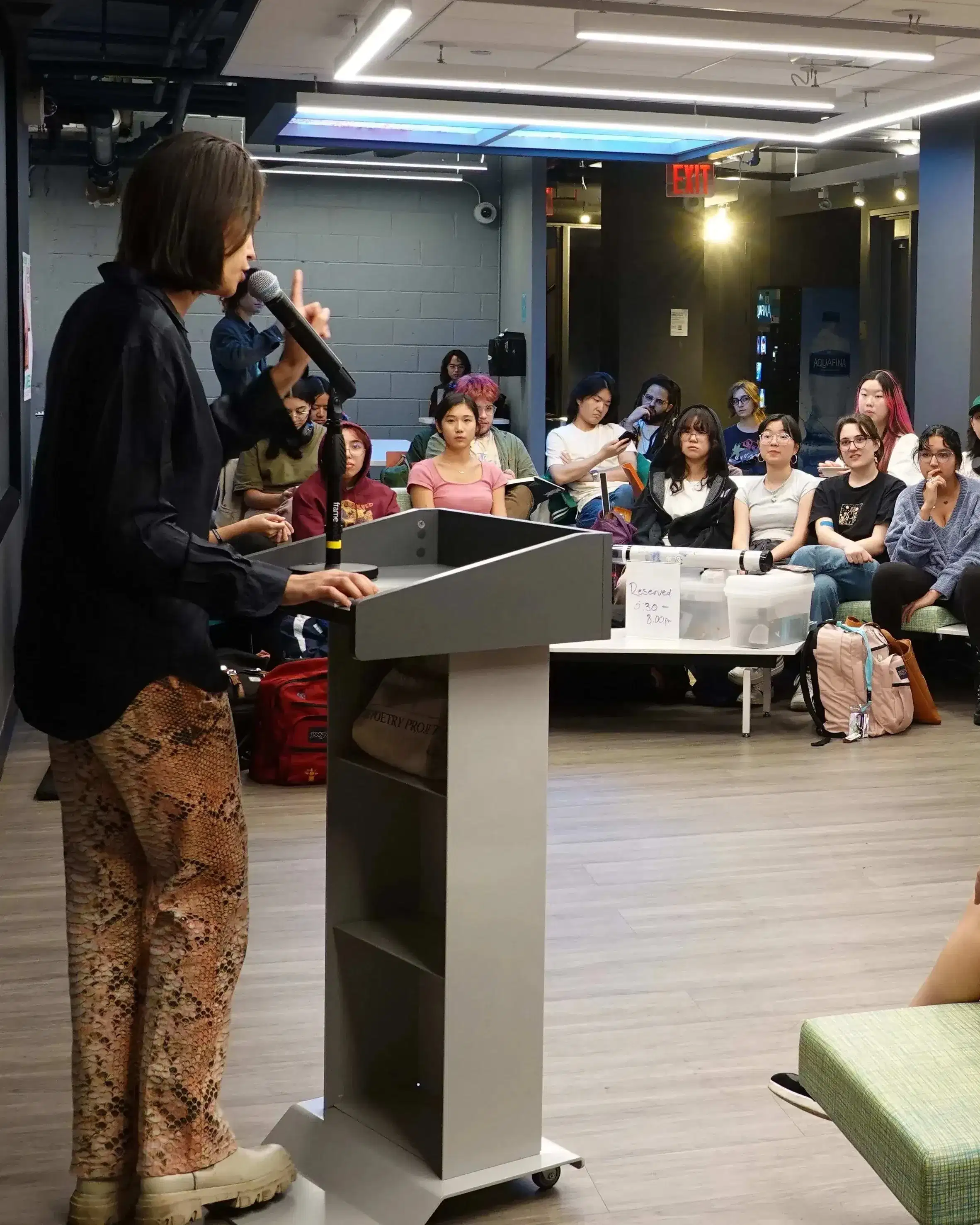 Poet and Professor Kay Gabriel gives a reading and lecture to large group of honors students